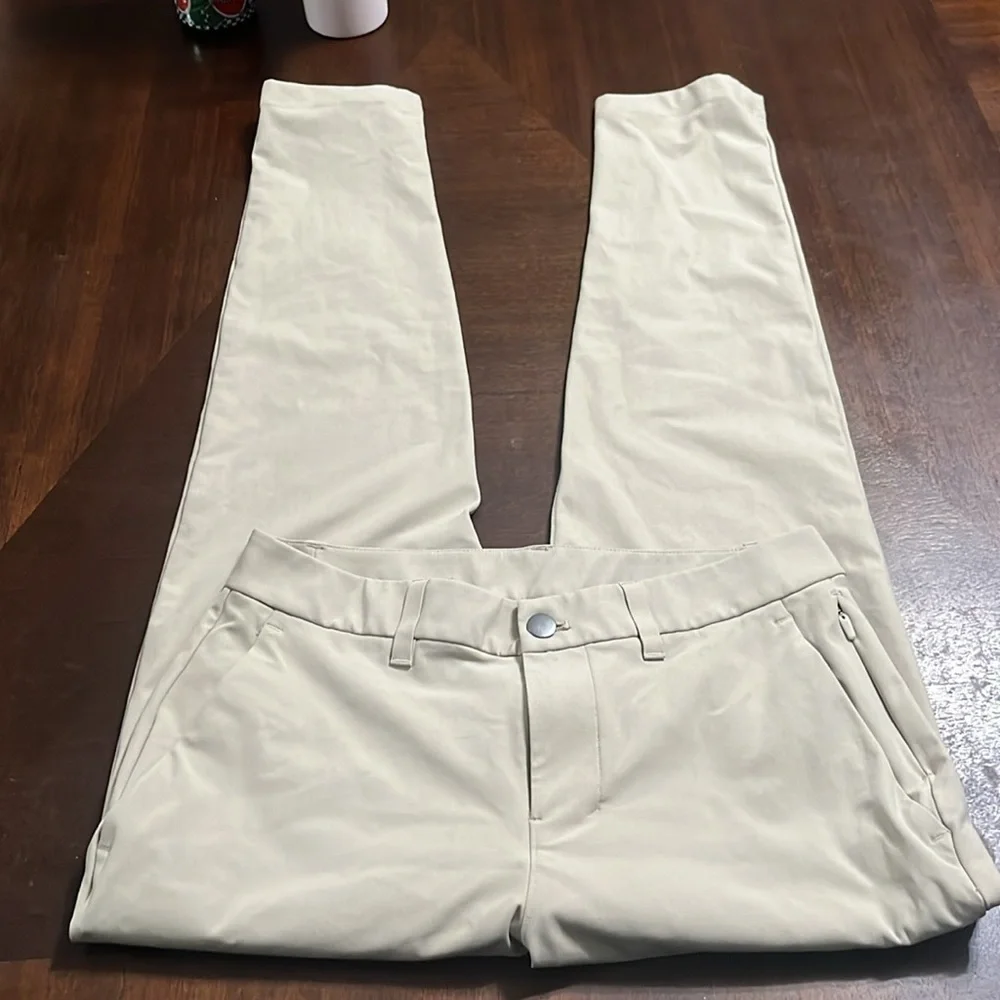 Lululemon men kaki pants